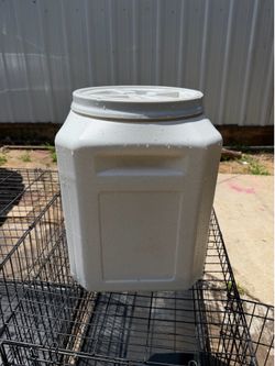 Dog Food valt With lid $35