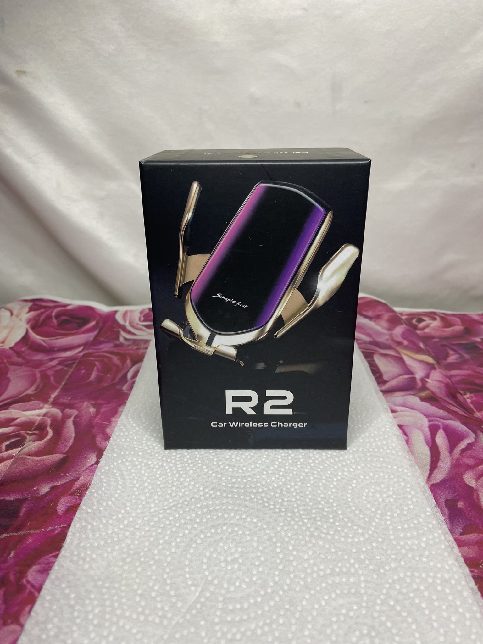 R2 Wireless Car Phone Charger Mount 