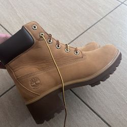 Woman’s Timberland Boots ( With Heel ) 