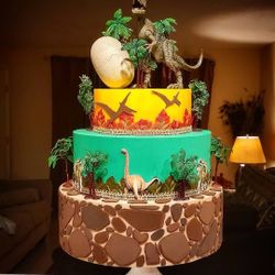Fake Cake Dinossaur