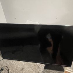 36 Inch TCL Roku Smart TV