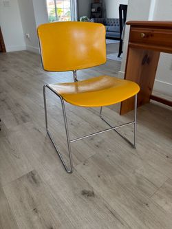 Mcm chair / Office accent chair