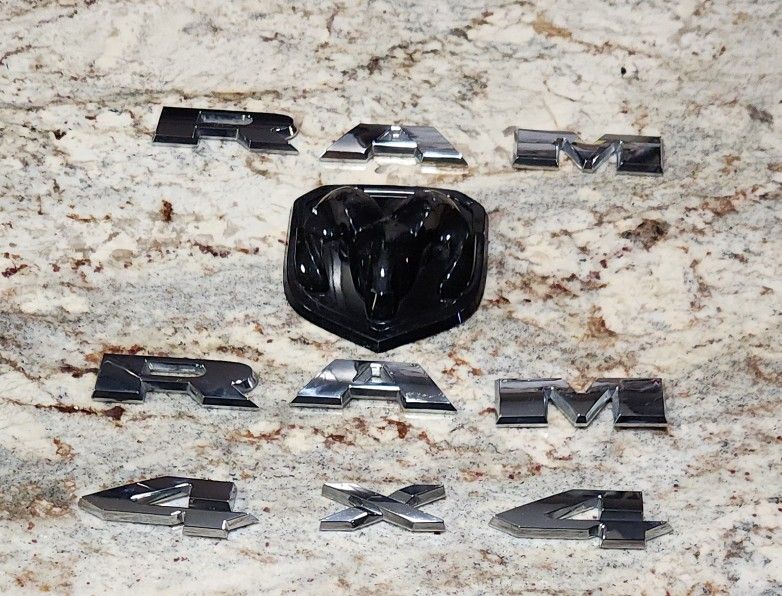 RAM TRUCK EMBLEM S