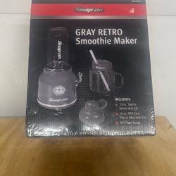 Snap On  Gray Retro Smoothie Maker