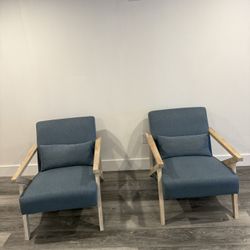 Accent Chairs 