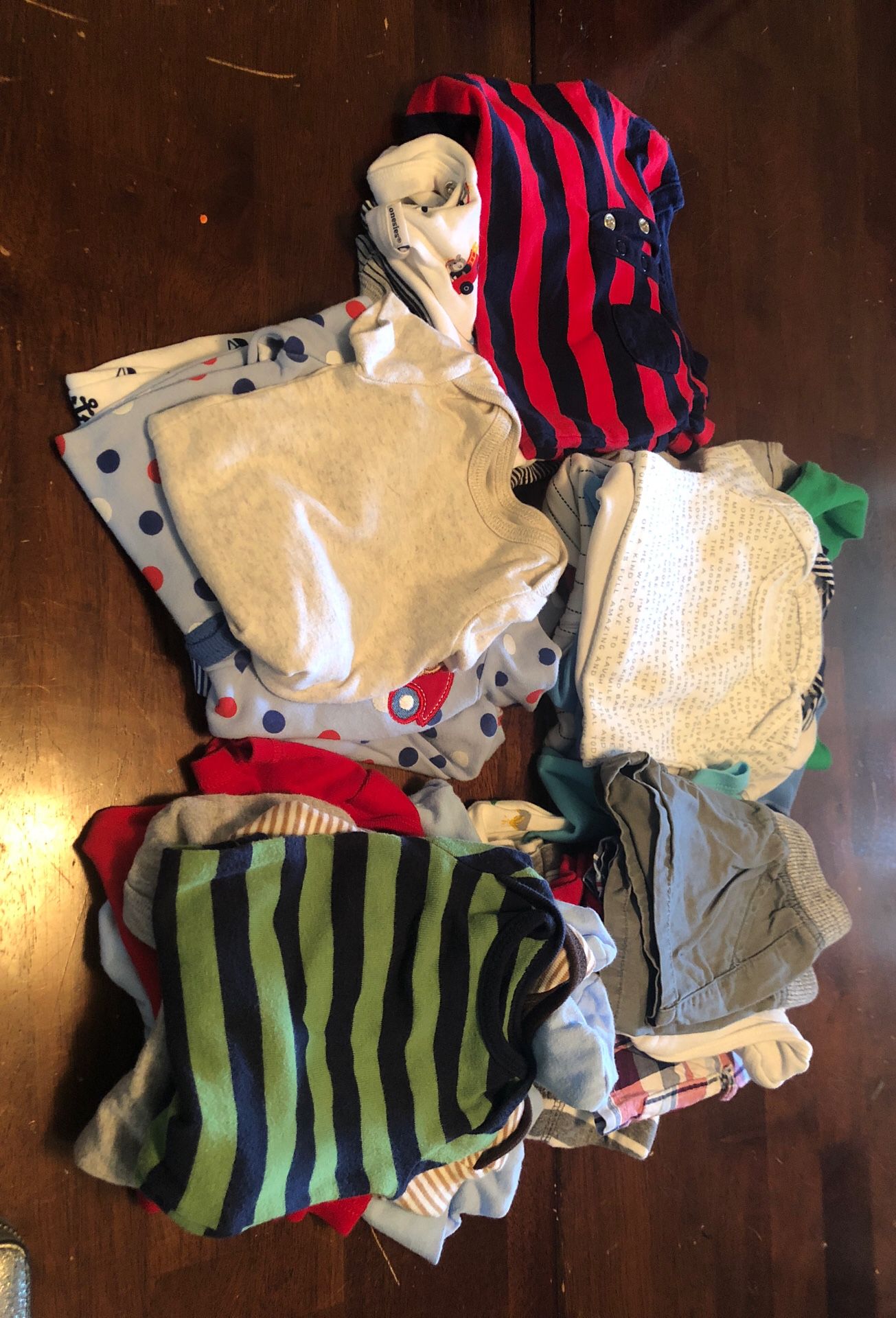 Baby boy clothes 28 items