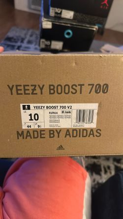 Yeezy 700