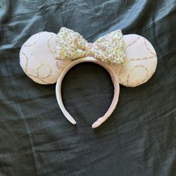 Light Pink Mickey Ears 30$