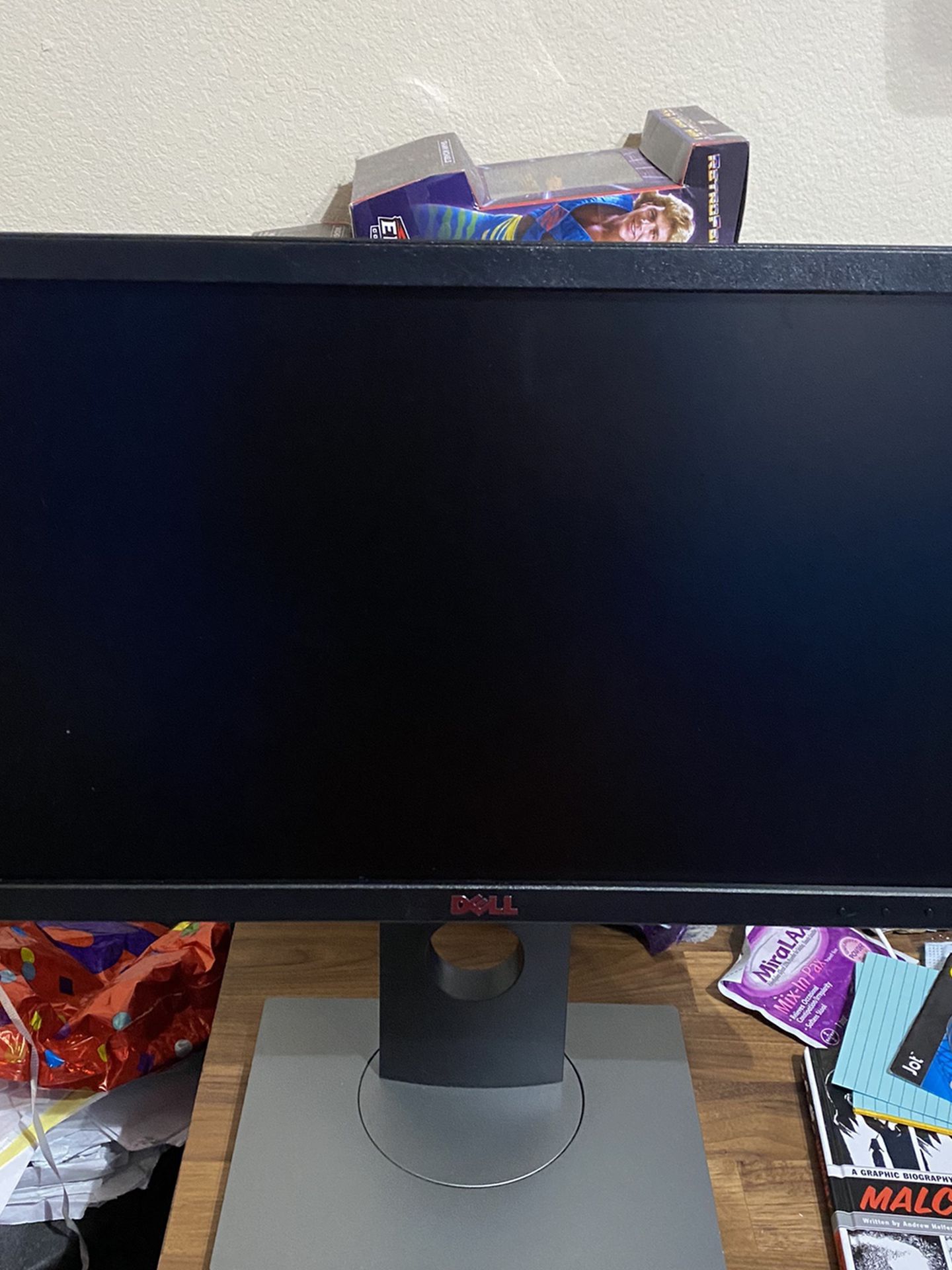 (SUPER-DEAL) 20-inch Widescreen Monitor. Perfect for students or people working from home
