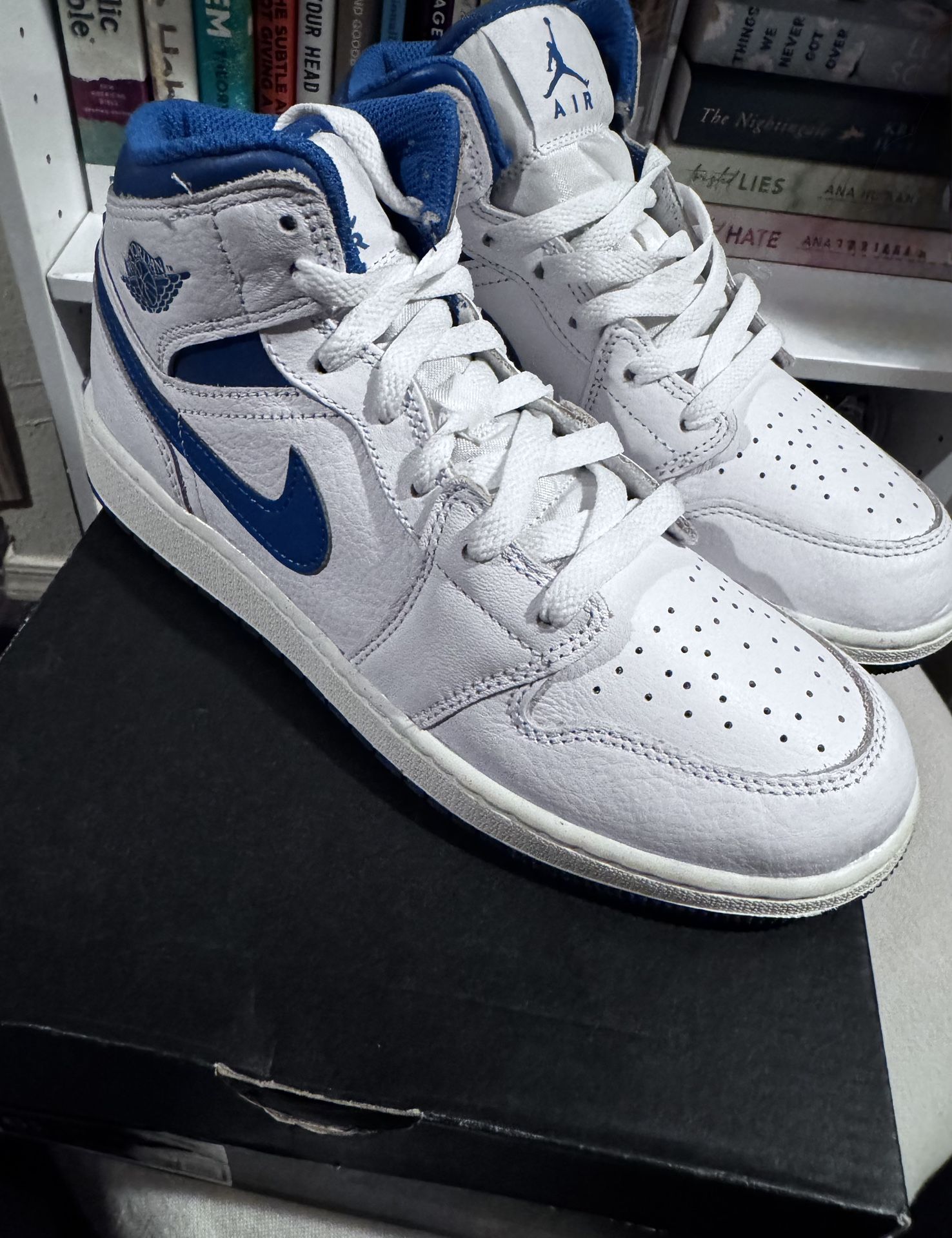 AIR JORDAN 1 MID SE (GS)