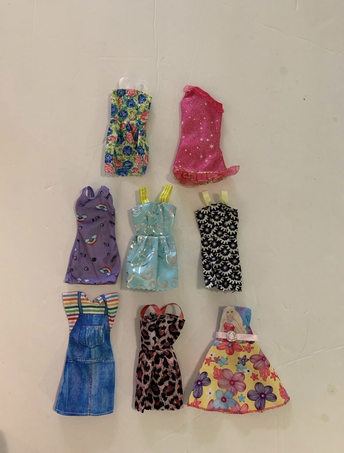 Barbie Doll clothes and accessories 48 pieces for 11-12” dolls. (T)