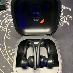 Powerbeats Pro Totally Wireless & High-Performance Bluetooth Earphones Black