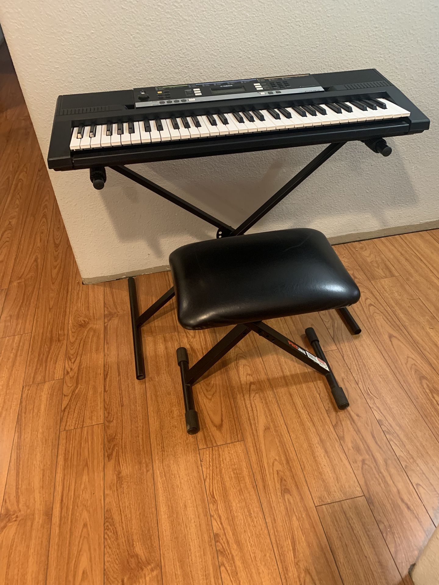 YAMAHA-PSRE-243 KEYBOARD