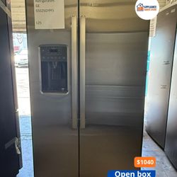 GE 25.3 cu. ft. Side-by-Side Refrigerator, Stainless, External Water/Ice (GSS25GYPFS)