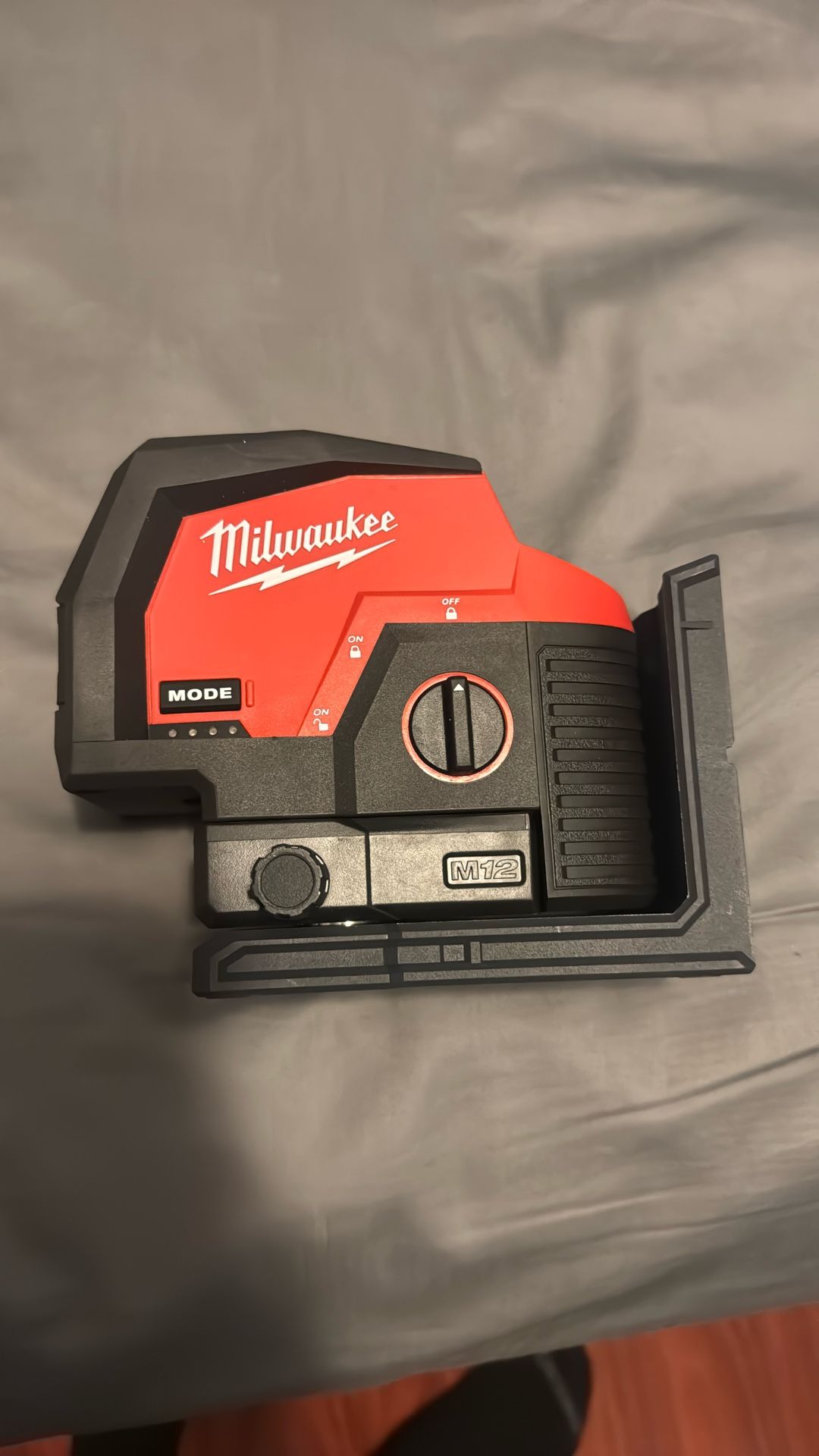 Milwaukee Cross line & Plumb Point Laser