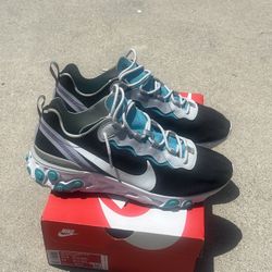 Nike React 55