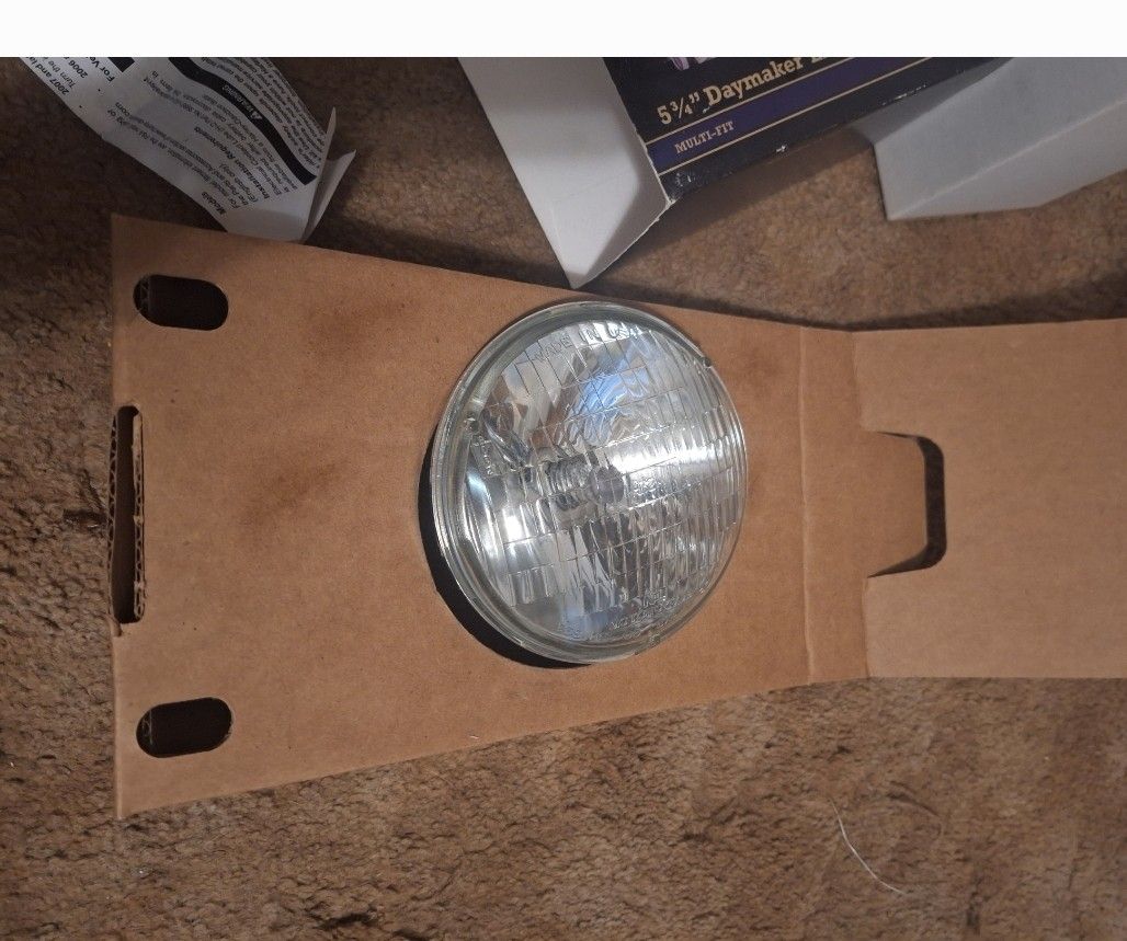 Stock HEADLIGHT For 2003 DYNA