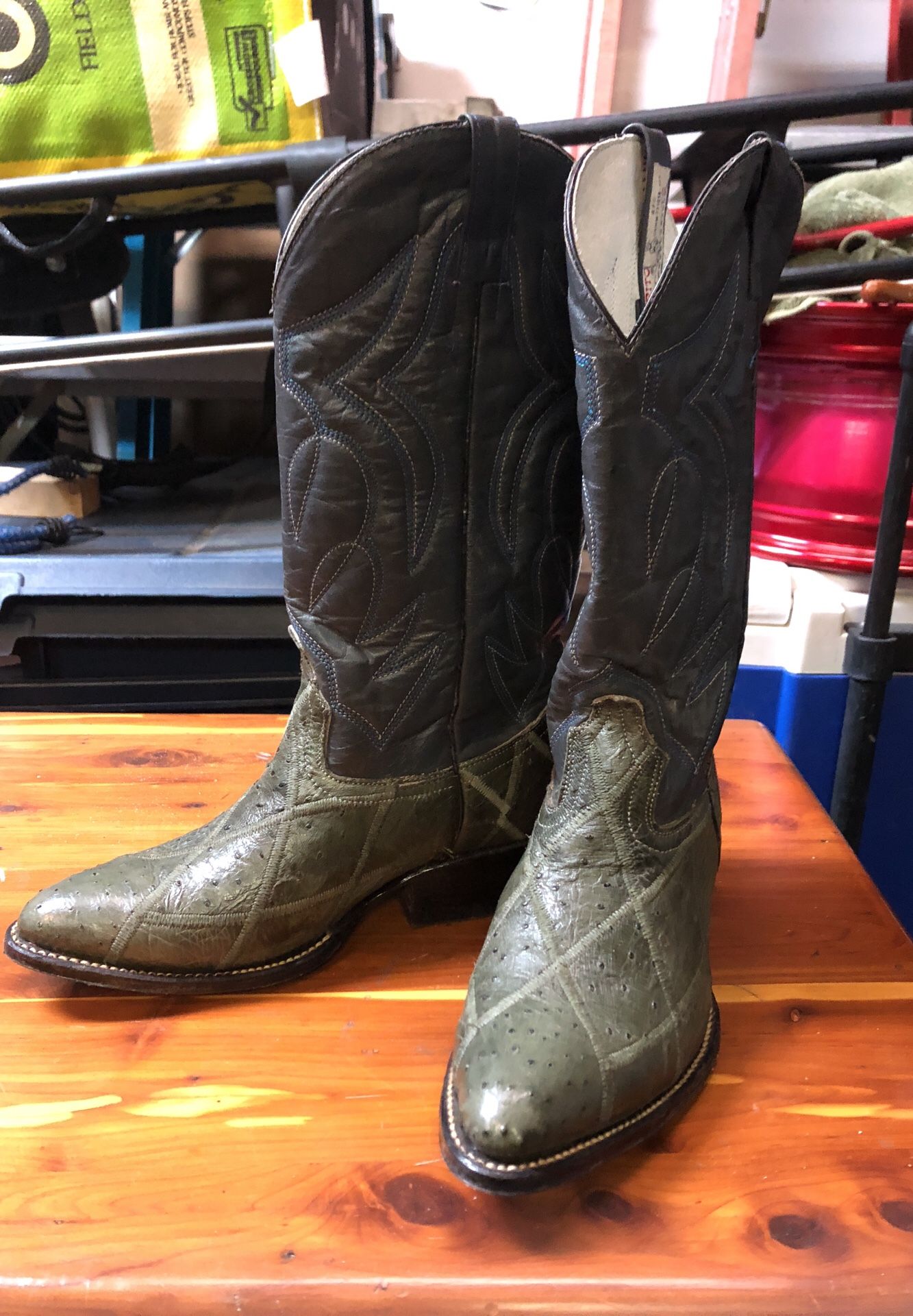 Women cowboy boots