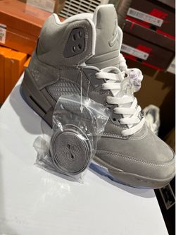 Jordan 5 “ wolf grey “ 🐺 Mens sz 9,10,