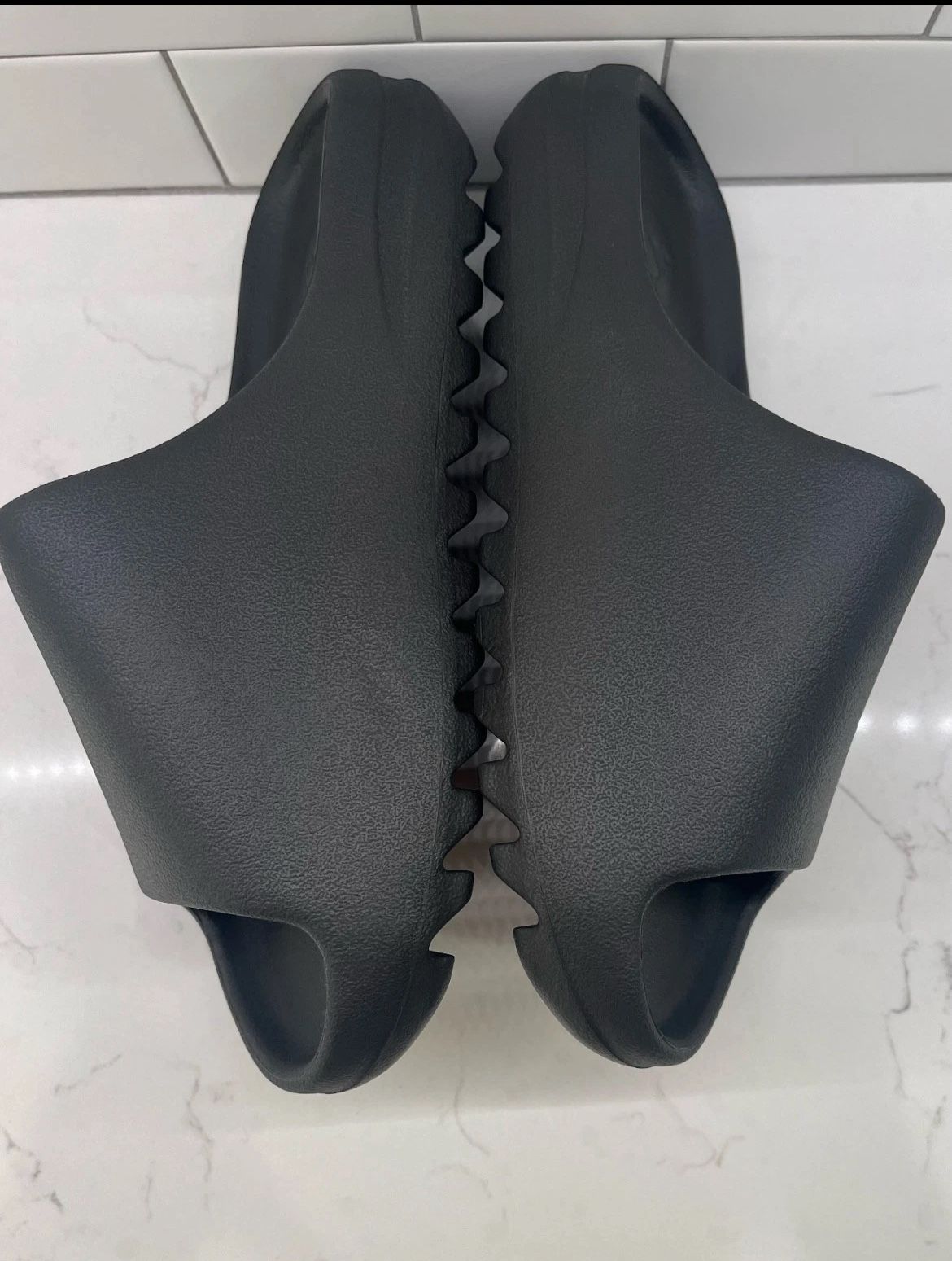 Yeezy Slides Size 8,9,10 Men’s New No Box 65$ Only!!