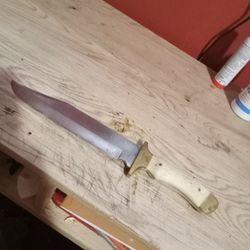 mossy Oak bully knife With No Sheath 