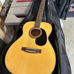 Yamaha GC12 Classical Guitar
