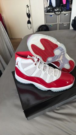 Ds retro 11 cherry size 10.5