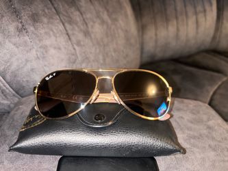 Ray-Ban Aviator Polarized Sunglasses Gold Frame