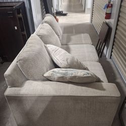 Couches 2 Piece Sectional