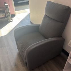 Recliner Chair 