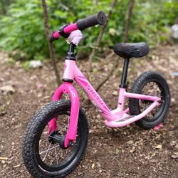 Specialized Hotwalk Balance Bike