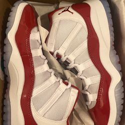 Jordan 11 Cherry 
