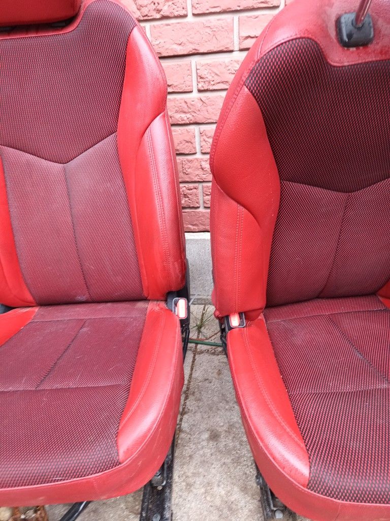 Hyundai Veloster Seats