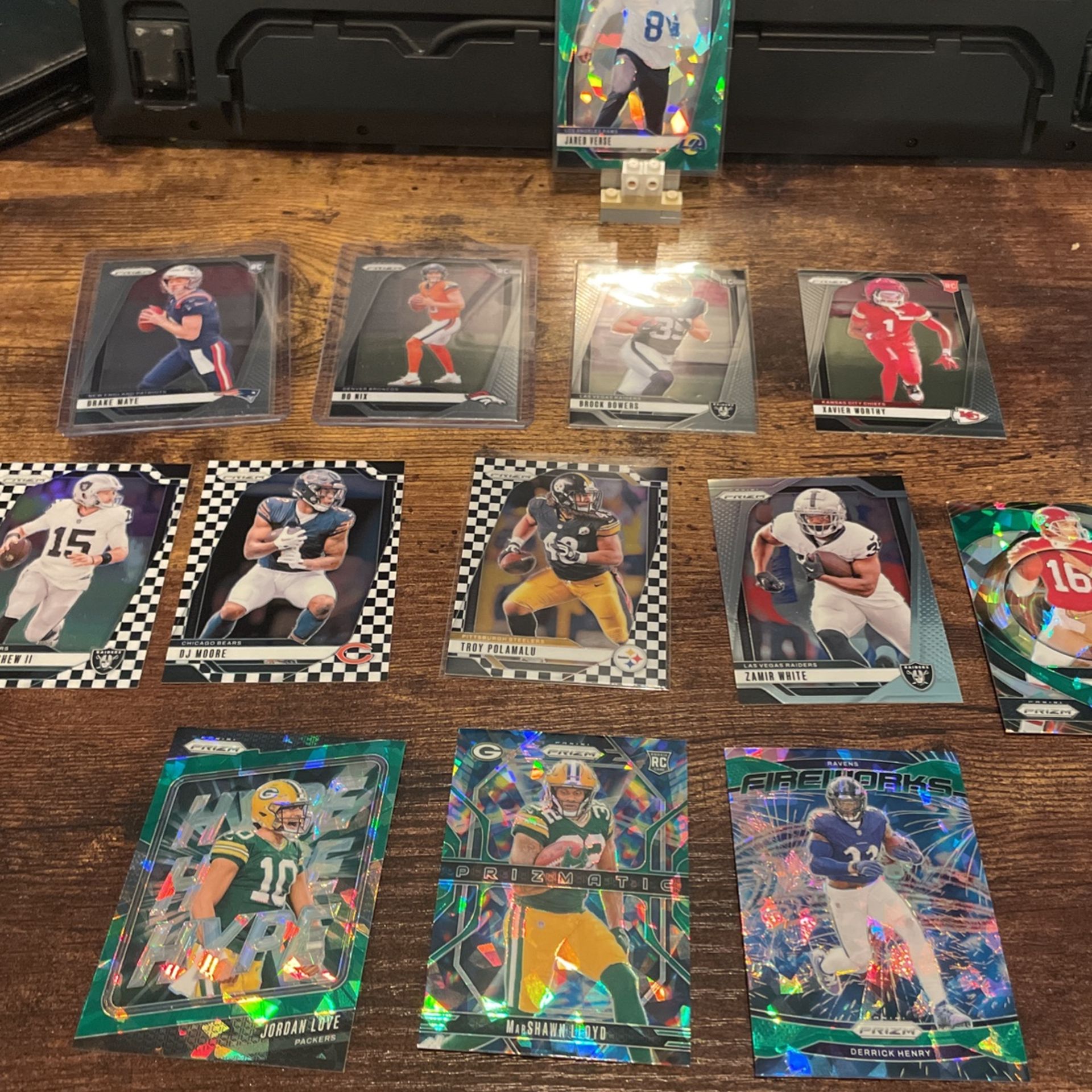 2024 NFL Prism Cards (ask Me Which Cards U Want)