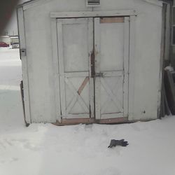 8×10 wooden storage building