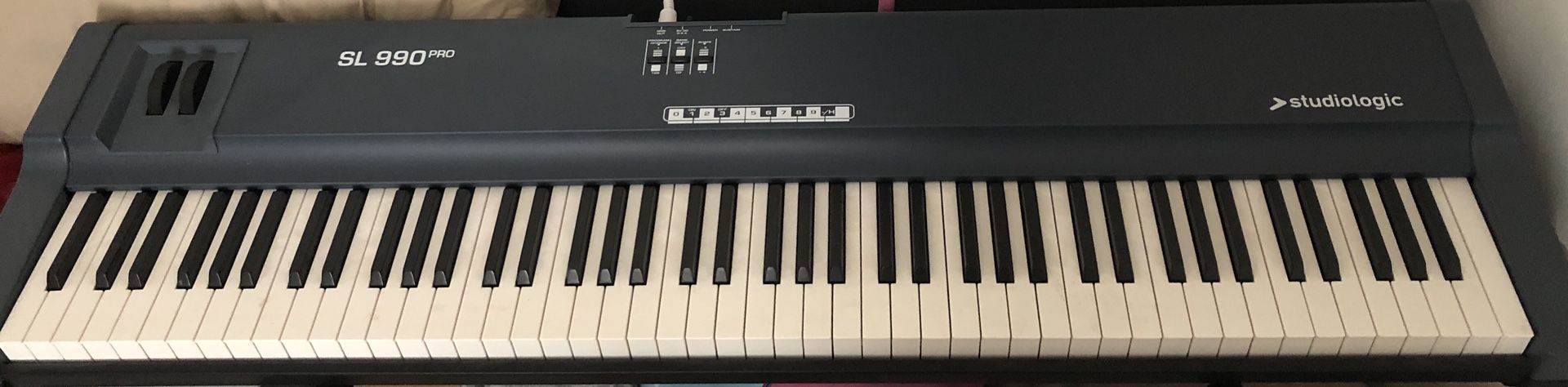 Studiologic SL990 Pro 88 Key MIDI Controller :: Used