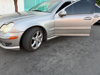 Mercedes Benz c-230