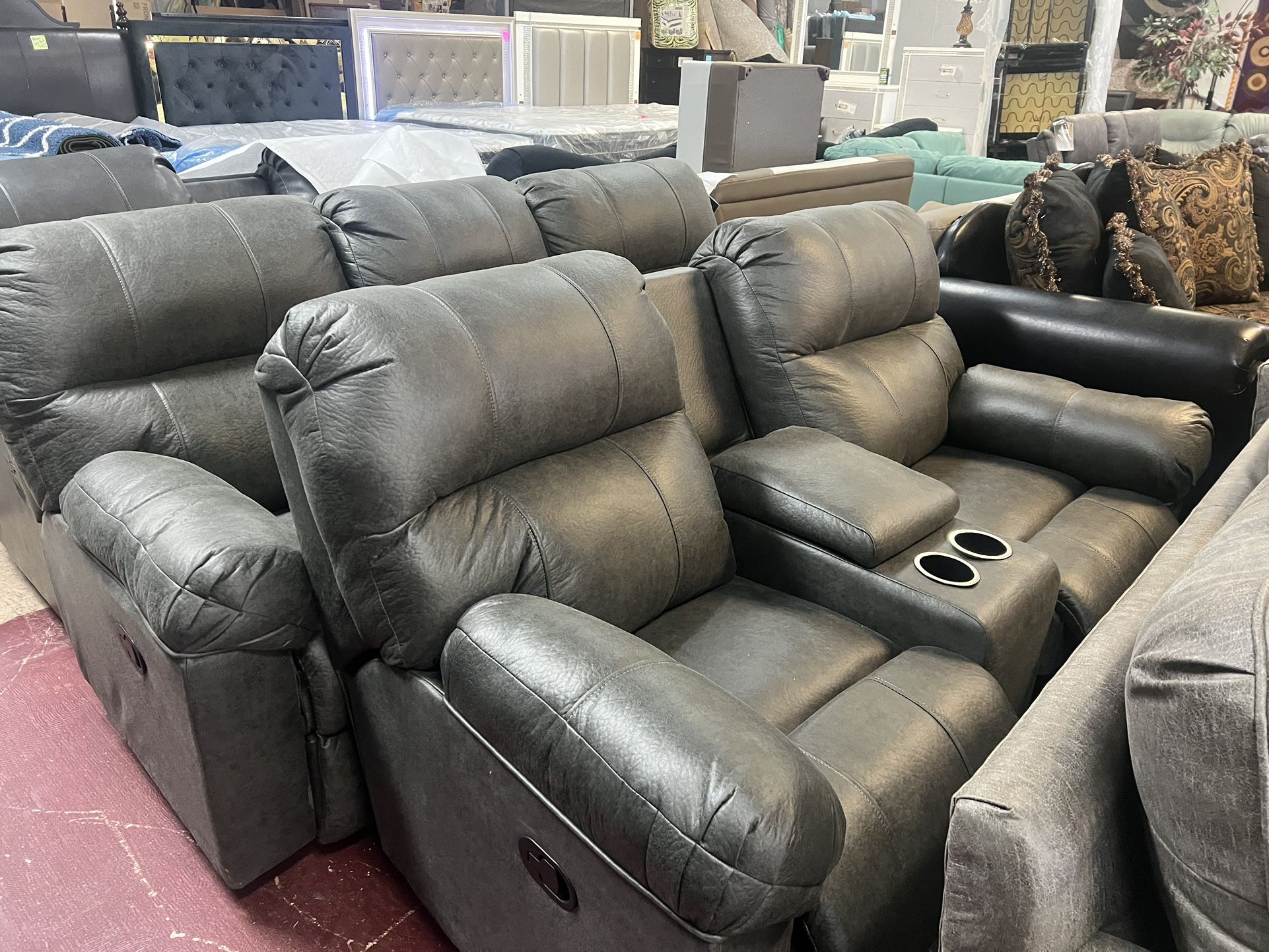 New 2-pc SOFA AND LOVESEAT RECLINING