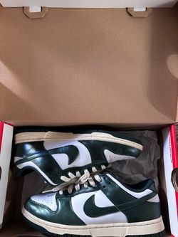 Nike dunk low white pro green coconut milk