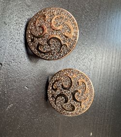 585 14K RG Stamped Gold Medallion Shield Zircon Stud Earrings