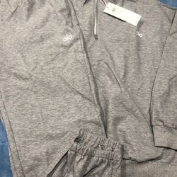 Grey Alo sweatsuit   Xl only