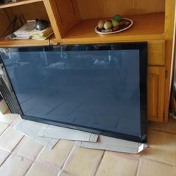 Panasonic.  65"  