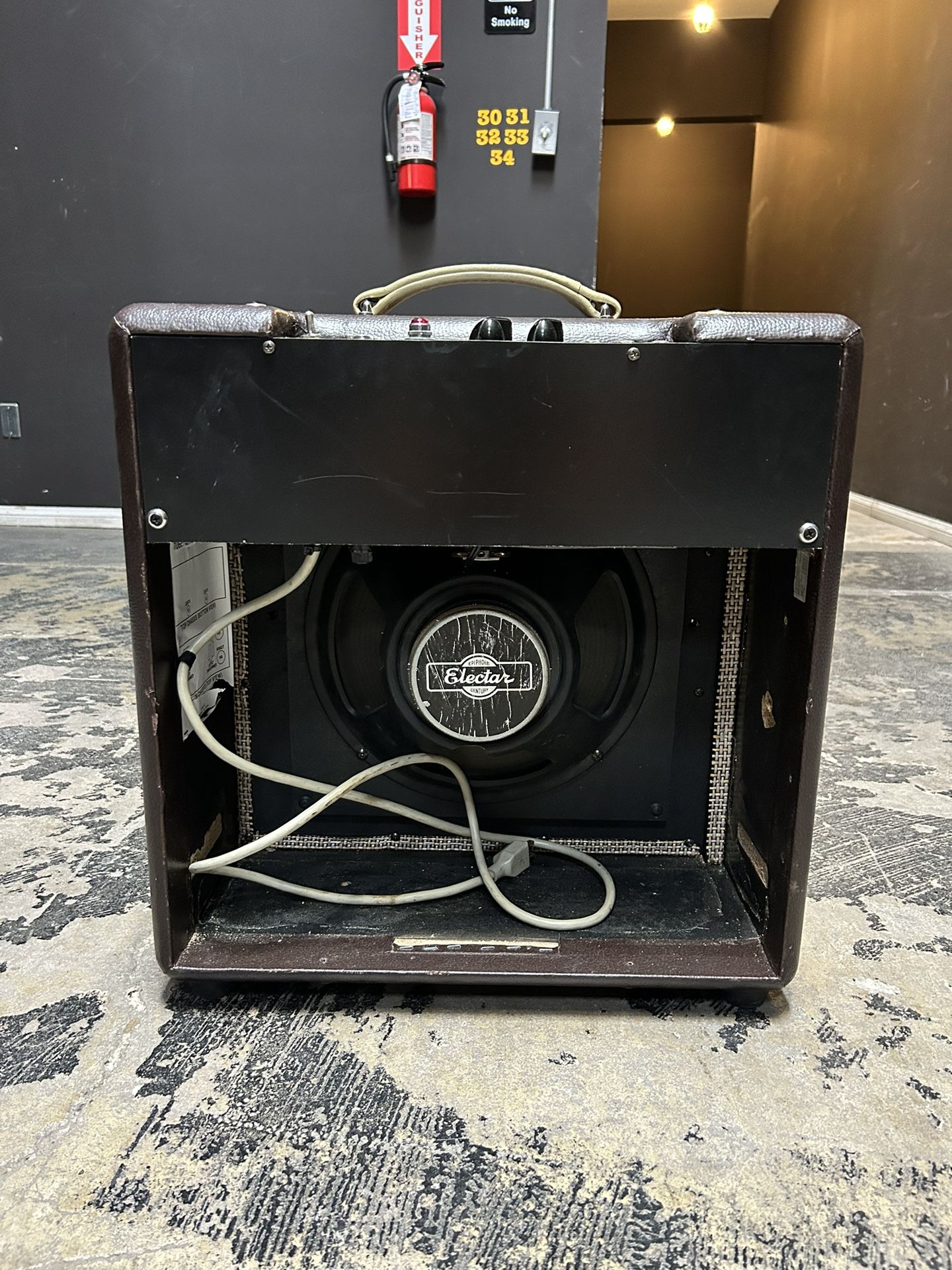 Epiphone Electar / Fender Excelsior Guitar Amp for Sale in Glendale, CA