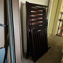 Free crib With mattress