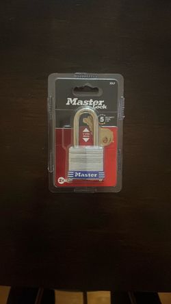Padlock *New* Masterlock (level 5) 1.5” Shackle W/two Keys