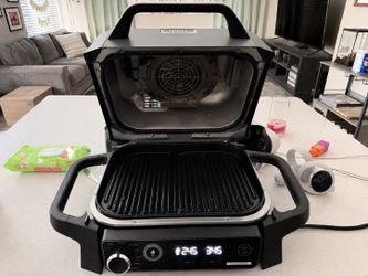 Ninja Woodfire 7-in-1 Master Grill