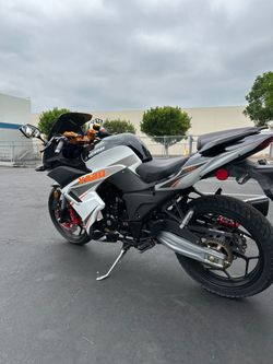 X22R 250cc Honda CBR Clone Motorcycle | 5-Speed Manual