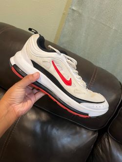 Nikes size 7