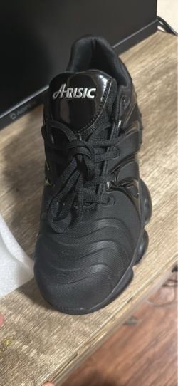 Steel toe shoes size 8-8.5