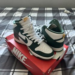Nike Dunks